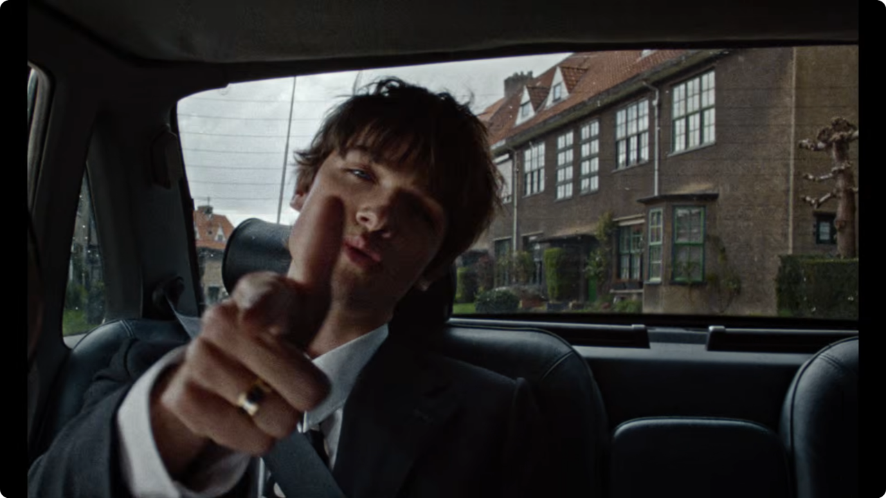 Pierre de Maere : Un retour &eacute;clatant avec le clip "Je pense &agrave; vous" !