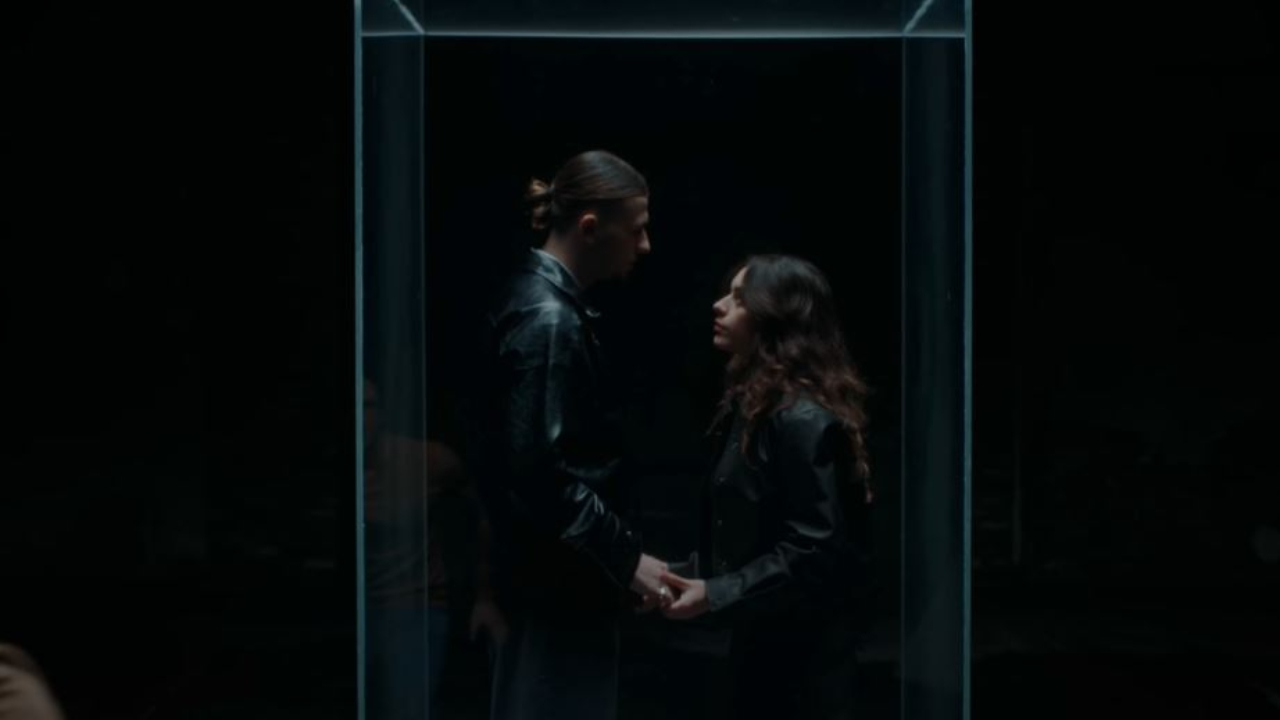 Pierre Garnier chante la fin d'une histoire d'amour dans "Adieu, nous deux"