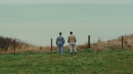 Julien Lieb s'entoure de son complice Otta pour le clip poignant de "Dis-moi o&ugrave;"