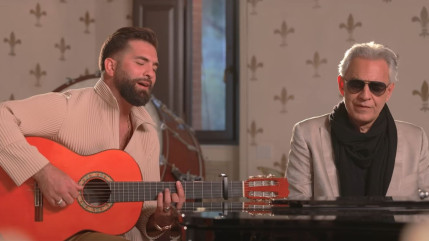 Kendji Girac et Andrea Bocelli donnent de la voix dans le clip de "Je vis pour elle"