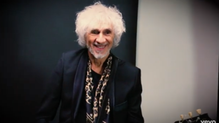 Louis Bertignac dévoile le clip "Le film de ma vie"