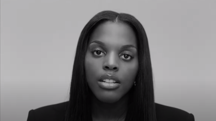 Mentissa : elle "balance" dans son nouveau clip