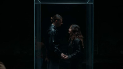 Pierre Garnier chante la fin d'une histoire d'amour dans "Adieu, nous deux"