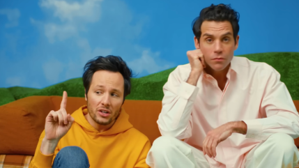 Vianney et Mika font dans la simplicité dans "Keep It Simple" Vianney et Mika font dans la simplicité dans "Keep It Simple"